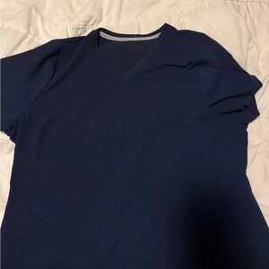 Fabletics Women's navy Blue V-Neck scrub top